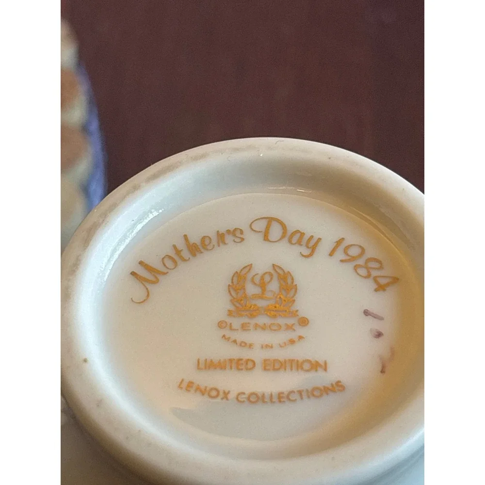 Lenox Mothers Day 1984 Limited Edition Vase Deer Fawns Gold Trim Ivory China 7in